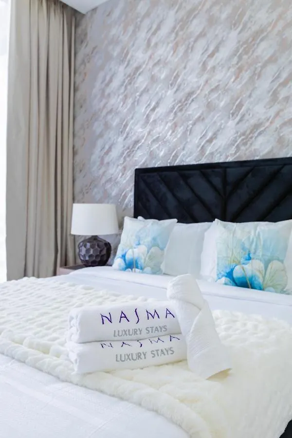 Apartment Nasma Luxury Stays - Luxury Retreat With Balcony And Stunning City View Dubai